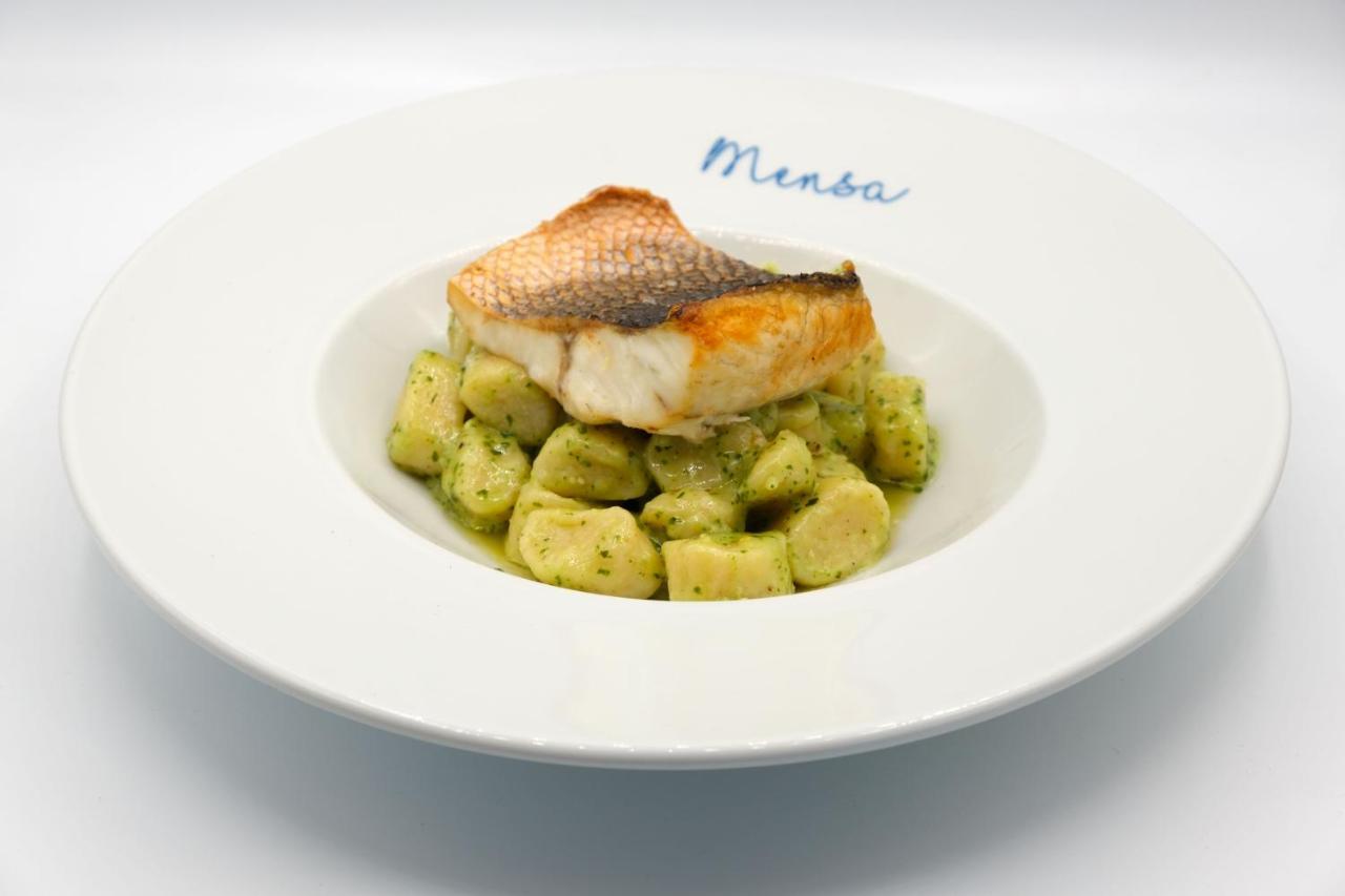 มาลิบู ฟอซ โฮเต็ล แอนด์ เรสเทอรองต์ Hotel ฟิเกราดาฟอซ ภายนอก รูปภาพ A plate of gnocchi